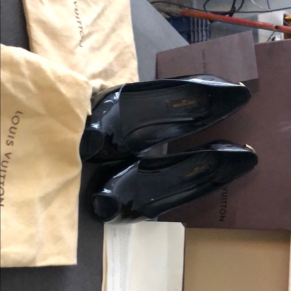 Louis Vuitton open toes size 36 - Picture 6 of 8